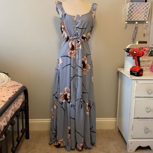 NWT! Francesca’s Collections maxi dress!
